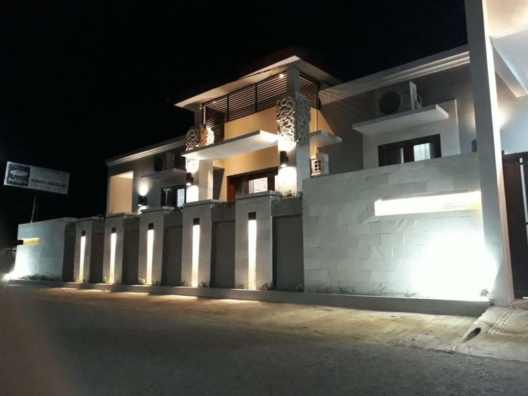 Imperial Villa Syariah Yogyakarta Exterior photo