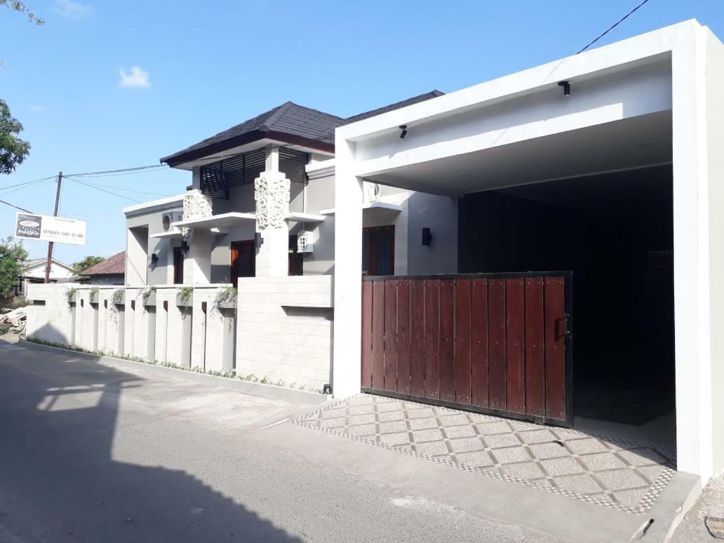 Imperial Villa Syariah Yogyakarta Exterior photo